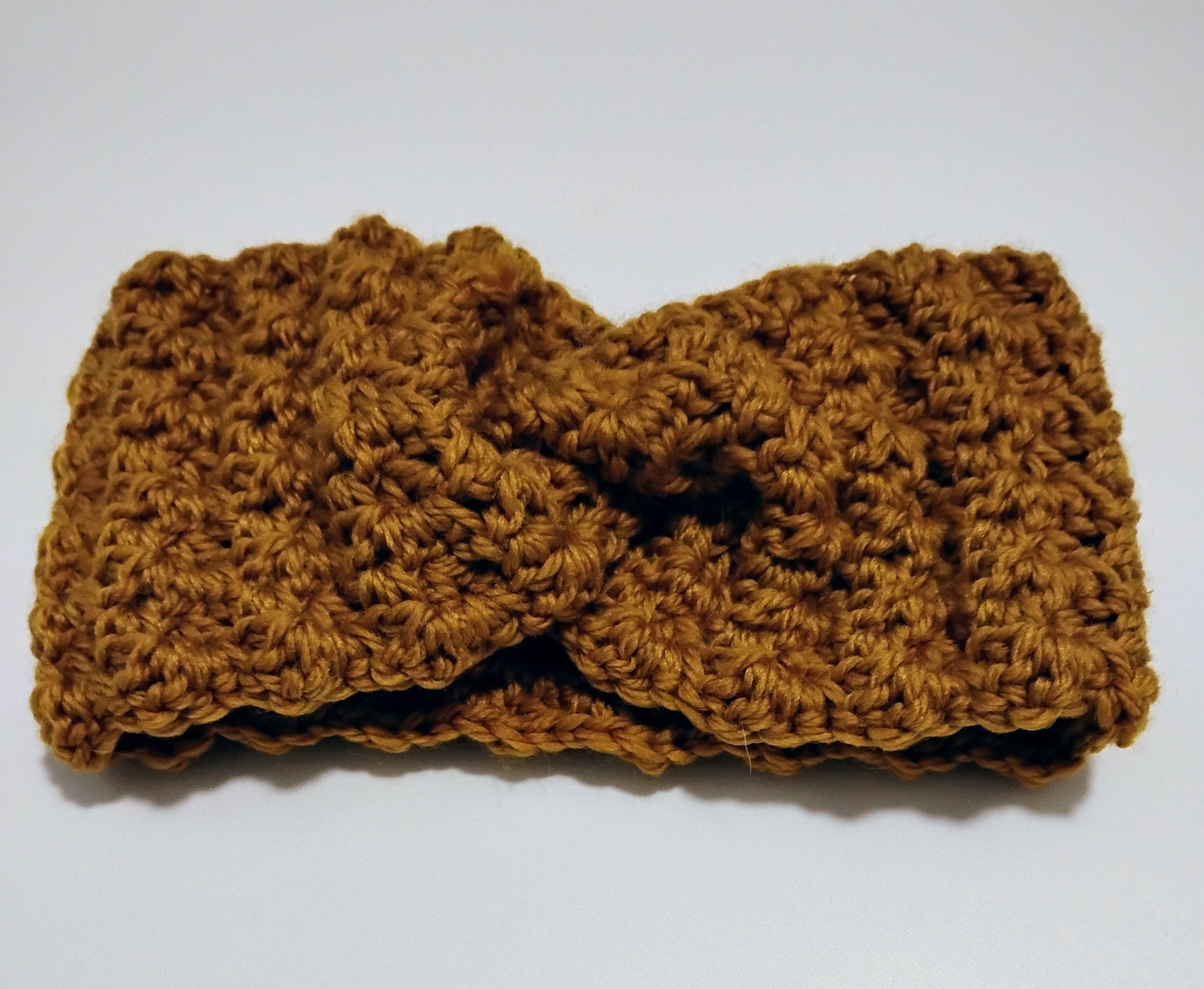 Bandeau cache-oreilles pr femme au crochet debutant, marron, modèle fait main.