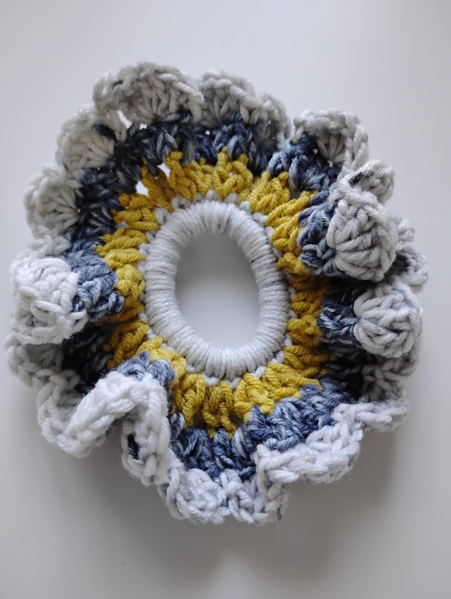 Colorful eye-catching scrunchies crochet handmade two-tone design for stylish hair accessory